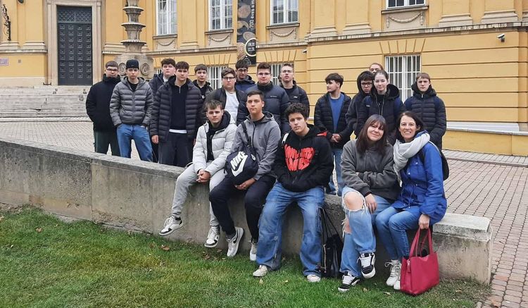 Rendkívüli történelem óra Debrecenben