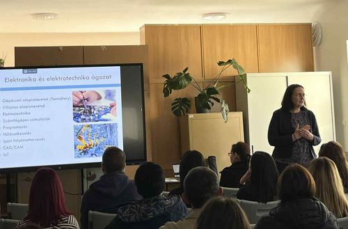 2025. november 4-én tartottuk Nyílt napunkat